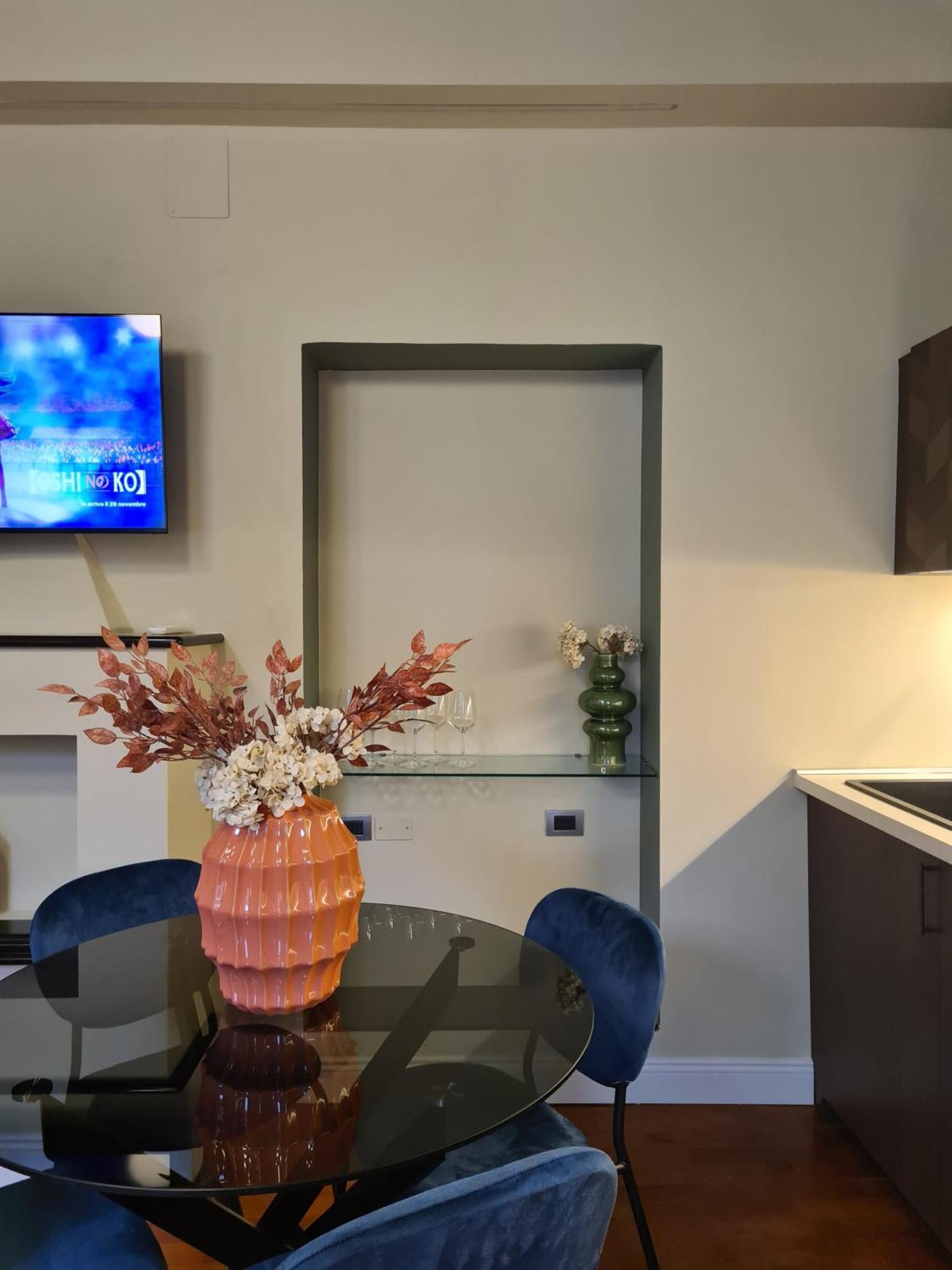 Serendipity Apartments - Missori Милано Екстериор снимка